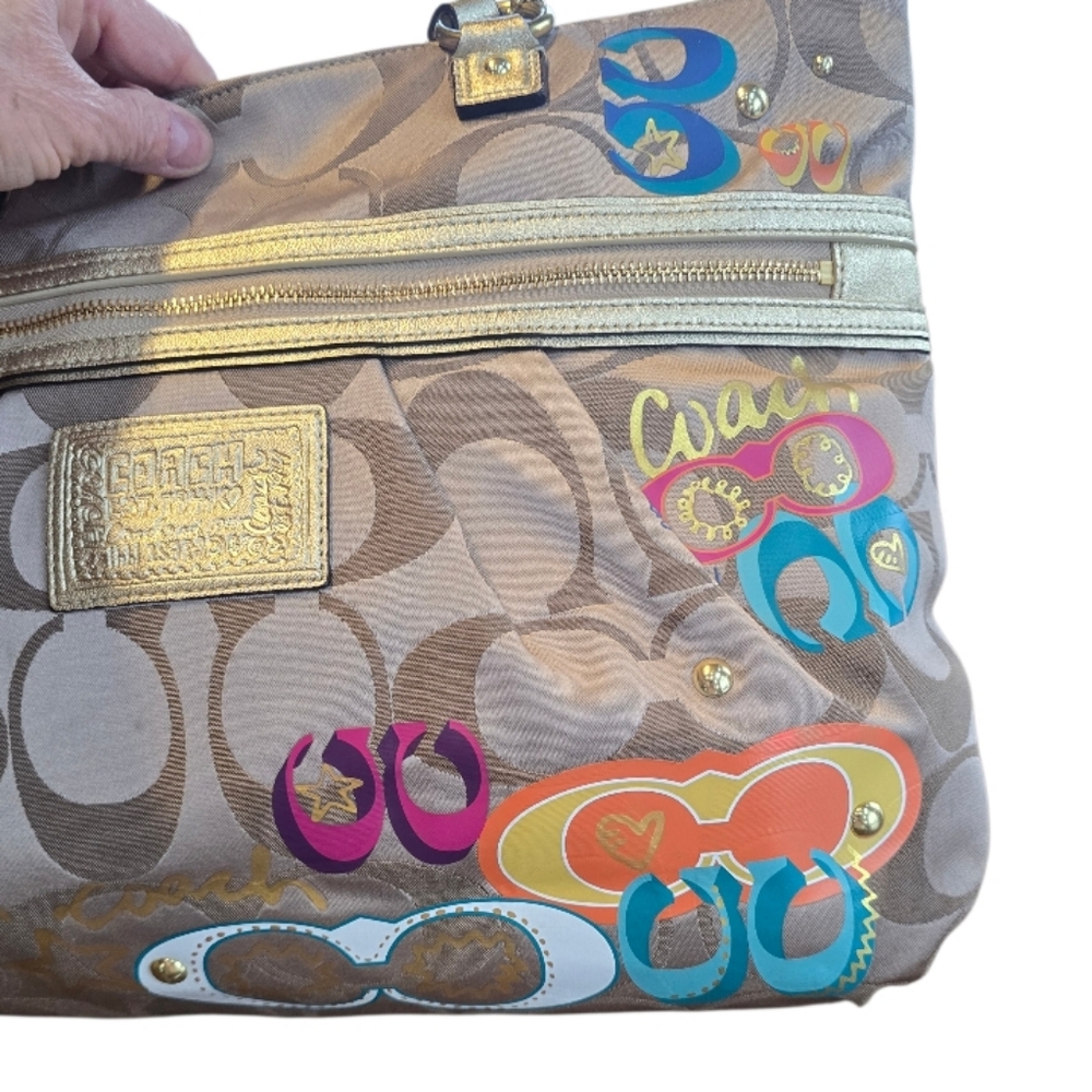 Coach Poppy Daisy Pop C Applique Limited Edition Gold Canvas Tote - Picture 10 of 14